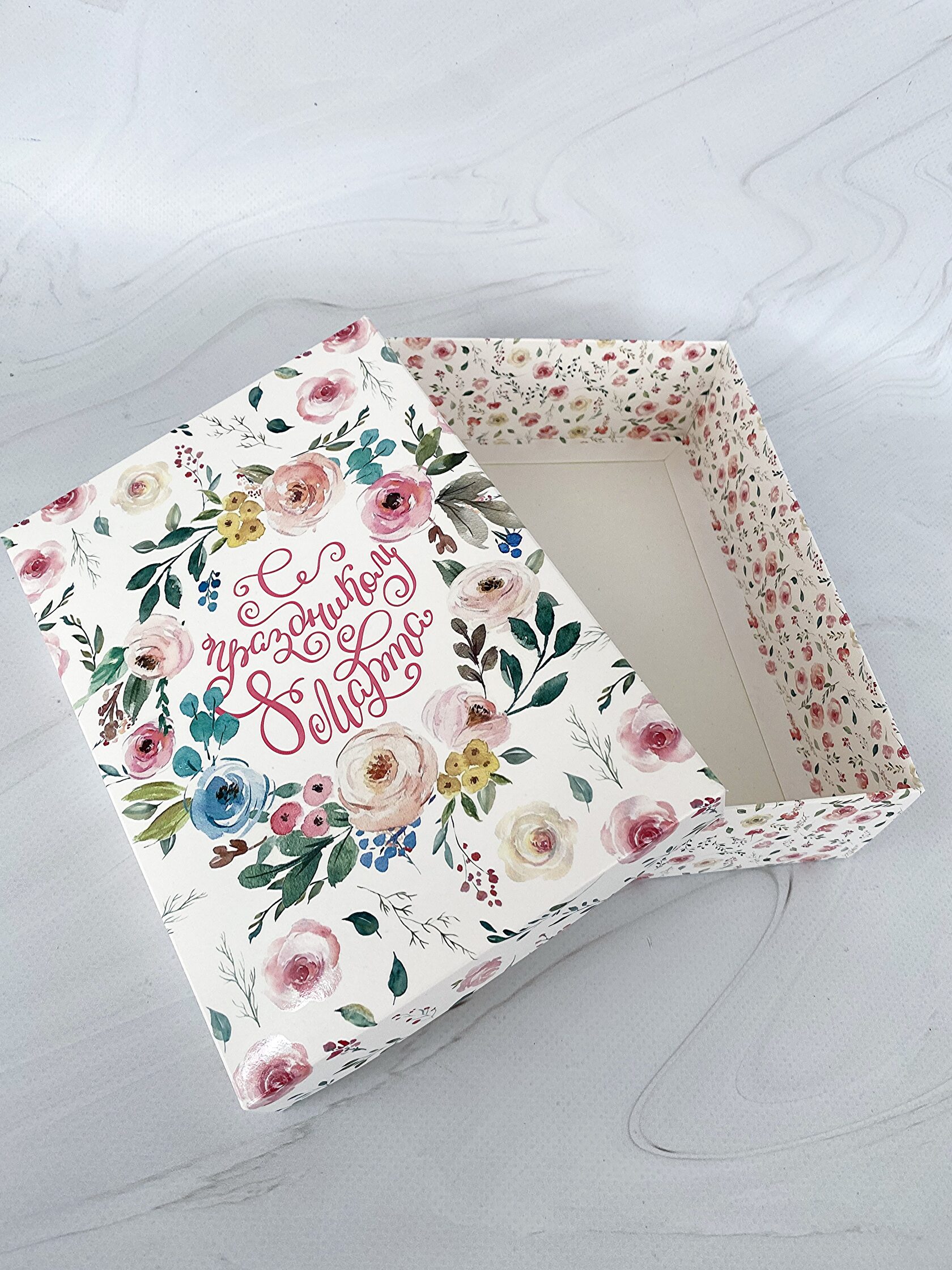 Коробка для подарка "С праздником 8 марта" — изображение 3